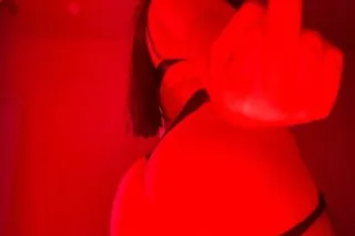 hola soy una linda latina volu... - Image 1