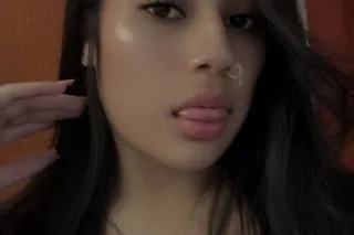 Salvadoran Mami, Great skills, Slim, & Genuine. - Image 2