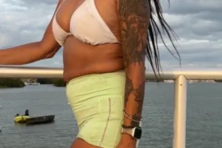 mature and sexy brunette ♥😍💜 - Image 7