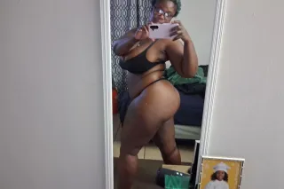 🍫💧CHOCOLATE BBW DICK SLAYER💧🍑 - Image 2