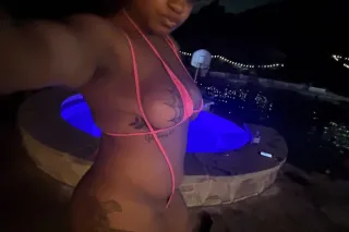 Sweet with a hint of Freak💦😛 2... - Image 2