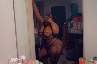 Titty Tuesday 🏡🏠🍆🍑 incall only... - Image 4