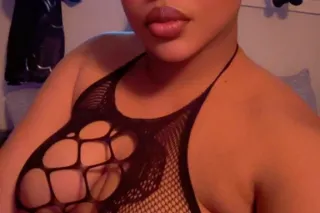 SHE READY💋outcall/incall fun -... - Image 1