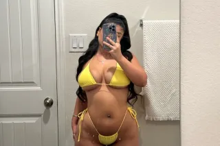 THICK THIGHS N BROWN EYES 💦💋 -... - Image 3
