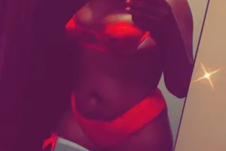 I REALLY NEED SOME BBC!! come fuck this pretty squirting pussy daddy whilie i play with my vibrator on that juicy clit♥💦 - Image 2