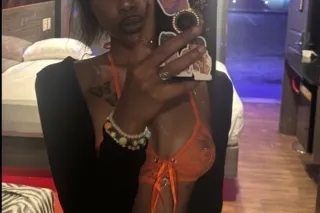 5'9 and Fine - lets have fun 🫠... - Image 1