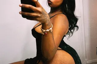 😏👠Nasty Thick Ebony ready to s... - Image 3