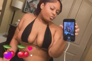 BBW AVAILABLE NOW 😍💦🥰 - Image 2