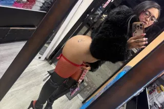 🎀🇬🇹Sexy Petite Guatemalan Doll... - Image 1