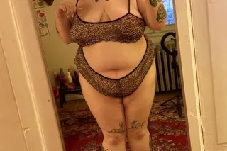 bbw lover girl with private incall - Image 12
