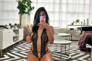 sexy real mexican princess looking to make new connections and rekindle old ones 🏝🌸 - Image 5