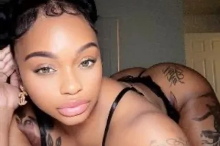 Your Favorite Dreamgirl - 21 - Image 1
