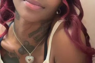 🥰T⭕P CH⭕ICE💦 👅DEEP THROAT WARM... - Image 1