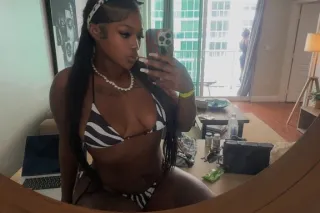 Face pretty 😮‍💨💎with a sexy Body 🫦🥴 - Image 5
