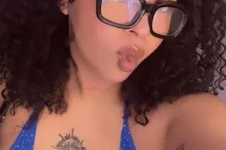can you handle both of us 😘😘 -... - Image 2
