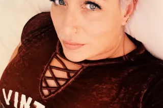 Fenix has risen... Yes I am here. The original Envy. Brains, curves, and a dangerous sense of humor. - Image 8