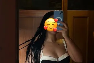 hi love latina avaiable😍 - Image 1