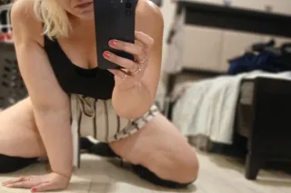 hot sexy 💋 sweet 💅🏼 Delicious thick 💞 freaky blonde snow bunnywith a fat pink tight wet tight pussy📞ic/oc Chinatown - Image 5