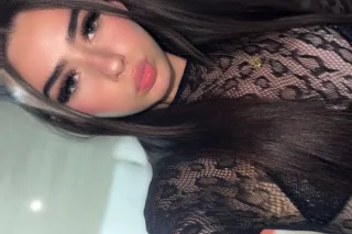 Catch Me While Im Here💦💋 Cum & Play With A Slimthick Slutty Barbie Doll🫦✨ - Image 6