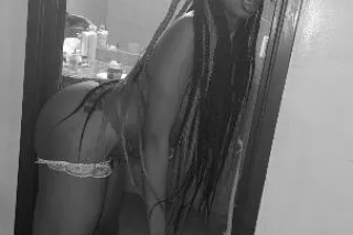 Ruby Rose 💋 - 23 - Image 3