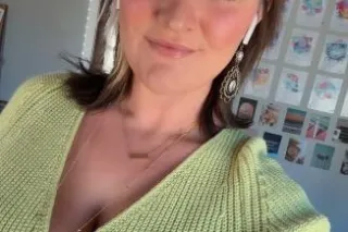 who is feeling lucky 🍀😈 snowys outside - catch me while you can ✨ ONlYFANS ✌ - Image 6