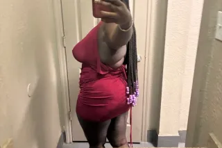 short chocolate ebony booty - Image 3