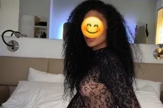 I am Latina from Venezuela 🍑Lo... - Image 1