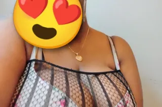💌VIDEO VIXEN 💋CAM GIRL 😈 THICK PRETTY BROWN SQUIRTER 💦🤍PRETTY PINK TOES - Image 4
