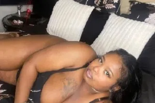 CURVY BBW QUEEN Available IN TOWN 👅 Sweet Confident And Fun 🌺 INCALL/OUTCALL/CARDATE ✅ - Image 10