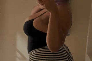 Creamy Busty Babe💋💅💍💕👀 i come 2 YOU - Image 1