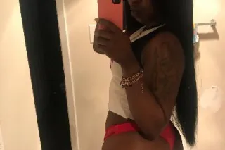 Pretty Black ✨ im BACKKK !! IN... - Image 2