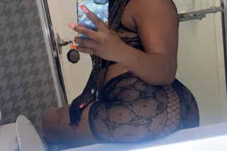 🥰Juicy Throat w/ Some Wet Ass ... - Image 2