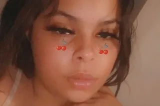 mina red - Image 2