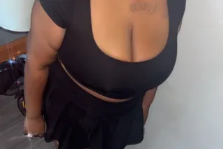 Thick girl heaven 👑👸🏻 No catfi... - Image 4