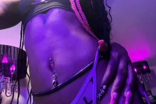 pretty n petite ready for fun ... - Image 3