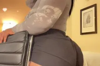 💦 Your 🍒Favorite 🍫 Chocolate 🍒... - Image 2