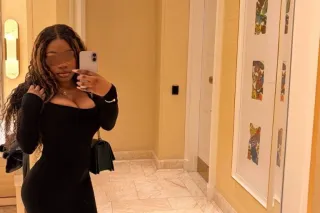 Slim and Curvy Ebony Goddess b... - Image 2