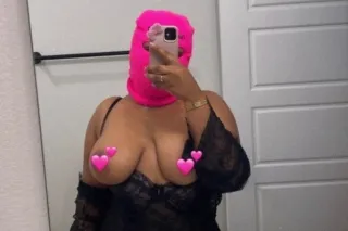 everything juicy 🥰😩 your favor... - Image 1