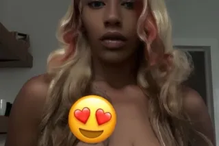 ANAL QUEEN AND THE BEST DEEPTHROAT IN TOWN OUT - Image 1