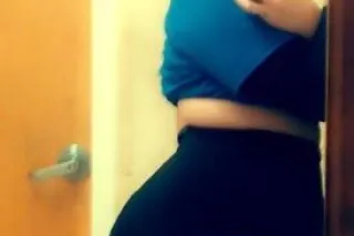 !THICK BEAUTIFUL BIG BOOTY LATINA 💓 - Image 9