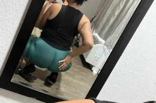 LET ME CREAM ON YOU AND THROW ... - Image 1