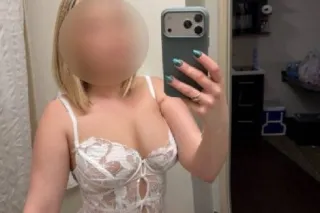 hola papi estor aqui busca rico servicio tienpo completo llamame 🤤 - Image 1