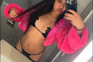 🍭PRETTY PETITE LATINA 🎀 - Image 1