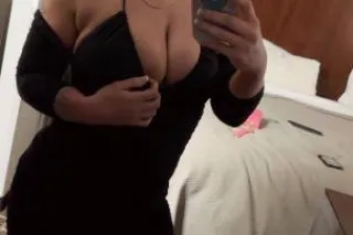 grabbed a room in the ville today- regulars hmu - onlyfans listed in add - Image 12