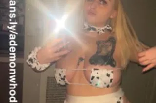 fuk doll😁 i love it here🥰 4'10... - Image 1