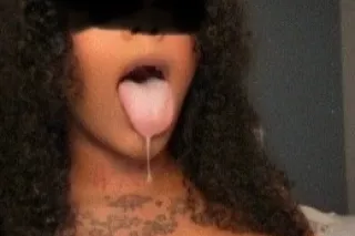 come💦❤😘feel this throat daddy ... - Image 2