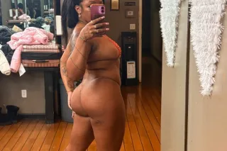 Thickums 💋 - Image 4