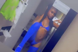 $120qv sexy funsized beauty🌹. ... - Image 2