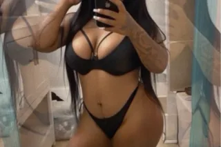 🥂🍾 4 Foot 3 Juicy Ass Midget 🍾... - Image 3