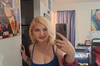 Available 💰💋🐰💎 - Image 4